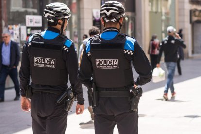 Imatge d'arxiu d'una patrulla de la Guàrdia Urbana de Lleida.