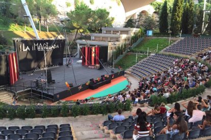 Imatge del Camp de Mart amb la decoració específica pel concert d'ahir