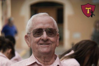 Joan Fortuny con la camisa de los colchoneros.