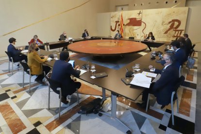 Plano general de la reunión del Consejo Ejecutivo del Gobierno en Palau.