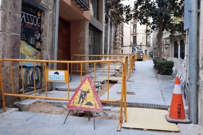 Pla general de les obres per adequar la línia elèctrica a la plaça de la Cinta de Tortosa.