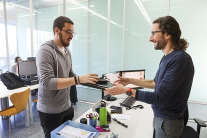 Donació i recollida de portàtils al CRAI per al projecte Labdoo.