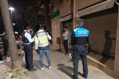 Imagen del operativo conjunto de Mossos y Guardia Urbana de Reus.