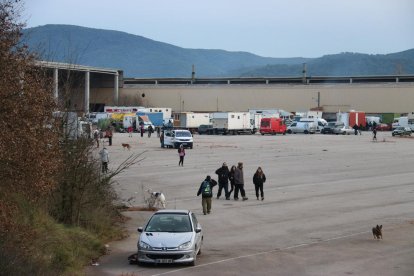 La nau on s'està produint la festa.