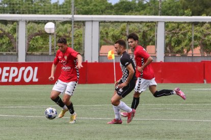 Karim L'Koucha, durante el enfrentamiento que enfrentó a CF Pobla de Mafumet y Horta hace dos jornadas, en territorio pobletano.