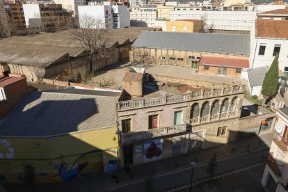 Les feines ja estan en marxa a l'interior del bloc.