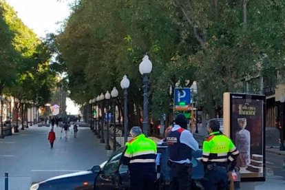 El conductor fue parado en la Plaza Imperial Tàrraco de Tarragona.