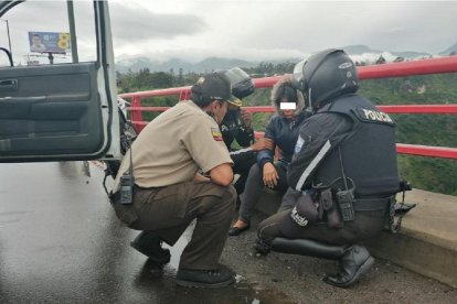 Imagen de archivo de agentes de policía en el Ecuador.