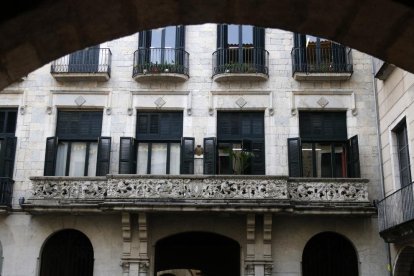 Façana de l'Ajuntament de Girona.