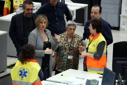 La consellera de Salut, Alba Vergés, visita la sede central del SEM en Hospitalet de Llobregat, el 29 de febrero del 2020.