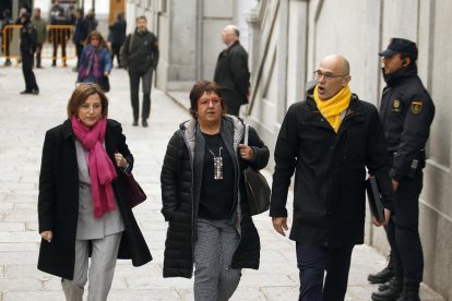 El diputat d'ERC Raül Romeva i les exdiputades d'ERC Dolors Bassa i Carme Forcadell s'adrecen al Tribunal Suprem.