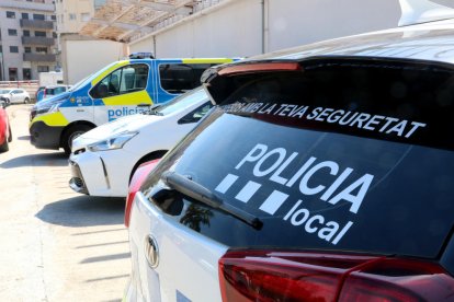 Detall d'un vehicle de la Policia Local del Vendrell.