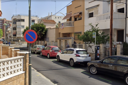 Imagen de la calle Monestir de Poblet.