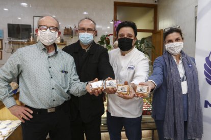 El dulce se presentó ayer en la pastelería.