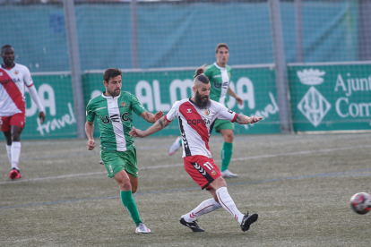 De la Espada, durant un partit aquesta temporada amb L'Hospitalet, rival del Nàstic de diumenge.