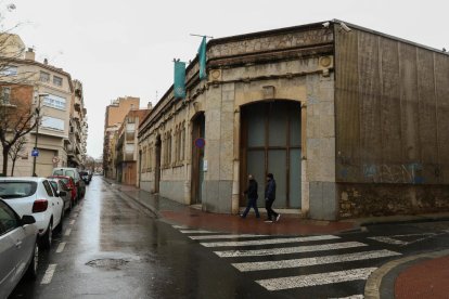 L'exterior del Centre d'Art Cal Massó, ahir.