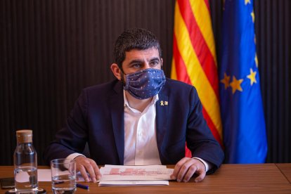 El conseller de Treball, Afers Socials i Famílies, Chakir El Homrani durante la reunión del Consejo de Diálogo Social.