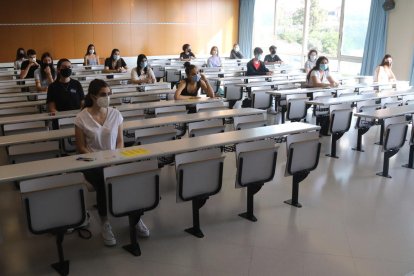 Imagen de una aulta del Campus Catalunya de la URV el primer día de las PAU.