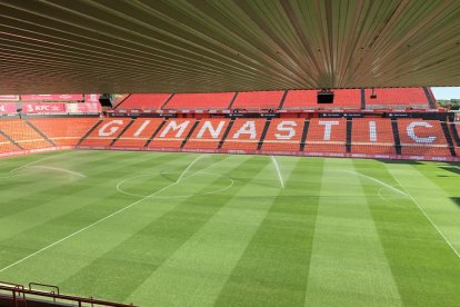 El Nou Estadi, antes del partido.