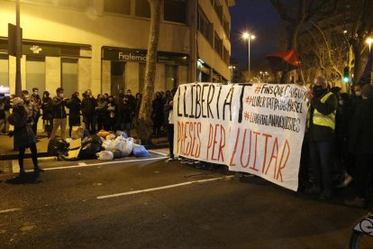 La cabecera de la manifestación de Barcelona de ayer a la zona de la plaza de Tetuán.