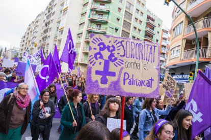 Imatge d'arxiu d'una concentració pel 8-M a Tarragona.