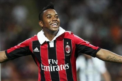 Robinho, con la camiseta del Milan.