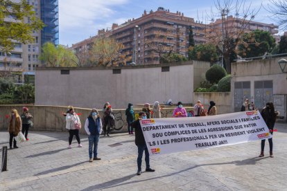 Una quinzena de treballadors van concentrar-se ahir.