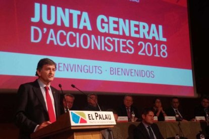 El presidente del Nàstic durante su intervención a la Junta de Accionistas del club.