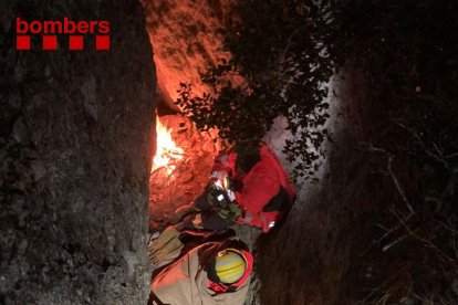 Imatge del rescat d'una dona a Margalef