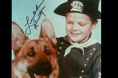 Lee Aaker a Rin Tin Tin.