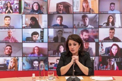 La portavoz en el Congreso del PSOE, Ariadna Lastra, en un encuentro telemático.