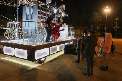 Uno de los espacios del campamento en la plaza de Anton Borrell.