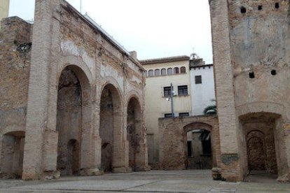 Plano general de la plaza de los Dolors de Tortosa.