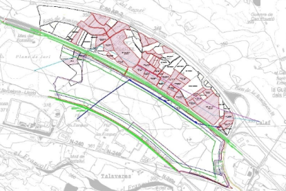 Els sòls on està previst ubicar la planta fotovoltaica estan situats al costat de la sortida de Montblanc de l'AP-2.