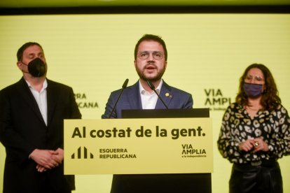 El cap de llista d'ERC a les eleccions al Parlament, Pere Aragonès, en roda de premsa.