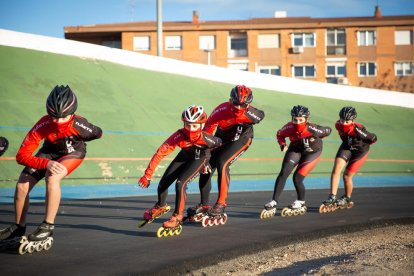 Patinadores del Nàstic, al patinòdrom de l'Anella Mediterrània de Campclar.