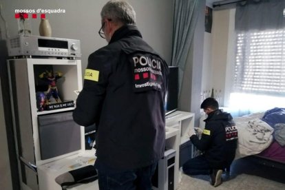 Plano general de uno de los registros hechos por los Mossos d'Esquadra.