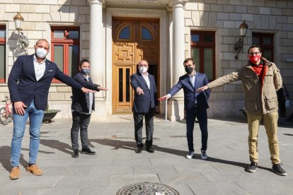 El acuerdo se ha firmado esta mañana en el Ayuntamiento de Reus.