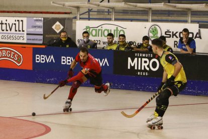 Joan Salvat, durante el Reus Deportiu-Mataró.