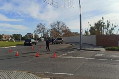 Control establert a la plaça d'Alexandre Fleming.