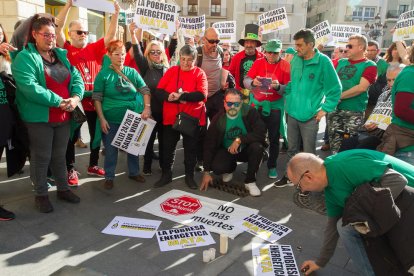 Una concentració, al 2016, en denúncia de la mort de Rosa.