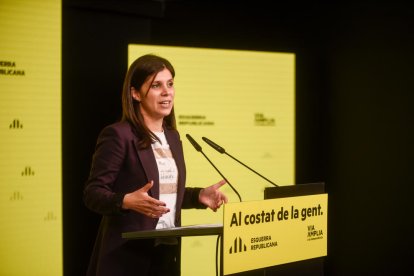 La secretaria general adjunta de ERC, Marta Vilalta, en rueda de prensa telemática.