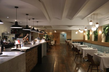 Interior de un restaurante de la Rambla de Catalunya de Barcelona.