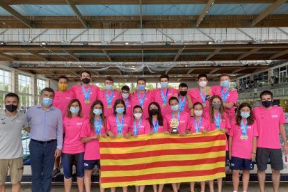 Imagen de los participantes catalanes en el campeonato alevín para|por comunidades autónomas.