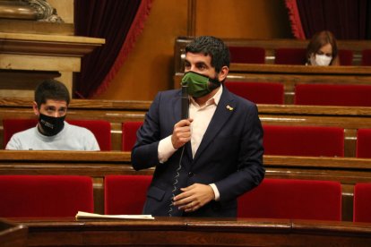 El conseller Chakir el Homrani, al ple del Parlament del 4 de novembr