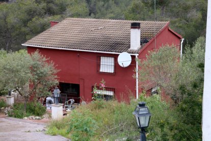 Habitatge de la Bisbal del Penedès on una dona ha patit cremades mortals presumptament provocades per la seva parella.