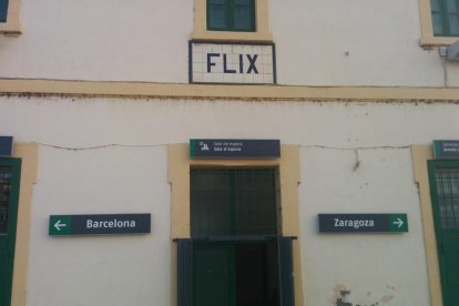 Imatte d'arxiu de l'estació de Flix.