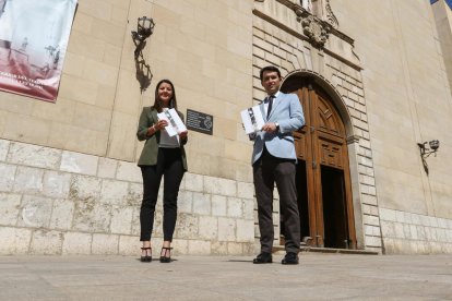 Irene Massana y Francesc Pardo, responsables de la edición del libro.