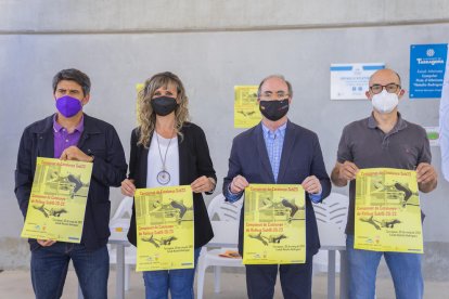 Joan Bardina, presid. del CA Tarragona; Maria José López, regidora; Joan Villuendas, president de la Federació; i Álex López, del club.