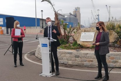 Amb aquest acte el Port convida a conèixer la seva 'Ruta patrimonial' formada per més de 20 elements disseminats al llarg d'un atractiu passeig.